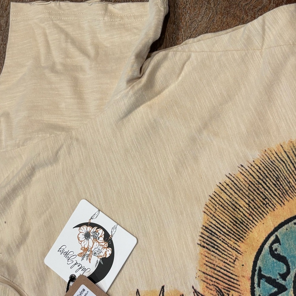 Jaded Gypsy Tee with Heart and Dove Design s/m - Picture 5 of 9